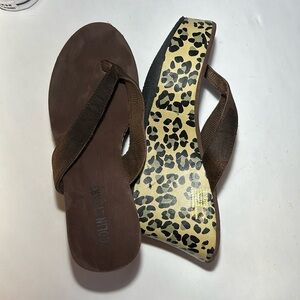 Colin Stuart Brown Leather Wedge Slippers